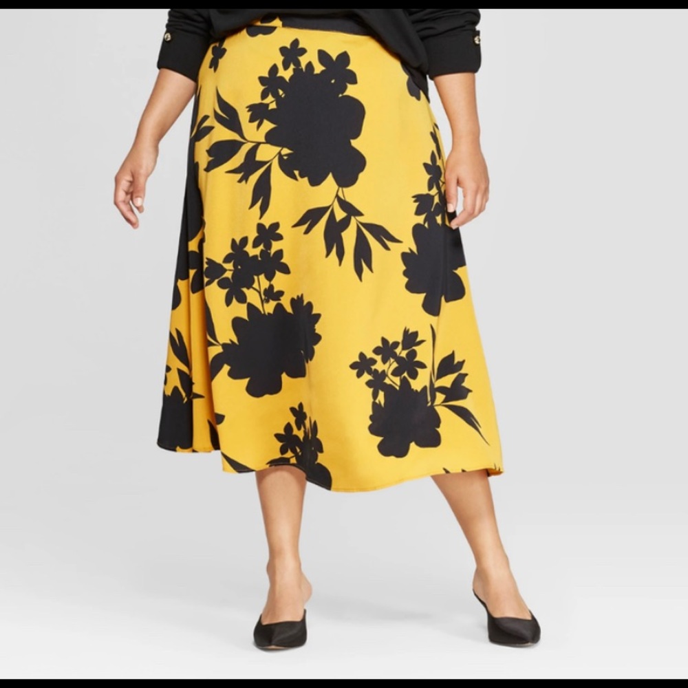 Who Wear What Floral Print Silky Maxi Skirt